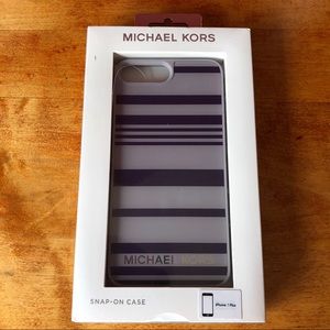 NWT Michael Kors iPhone 7 Plus Case
